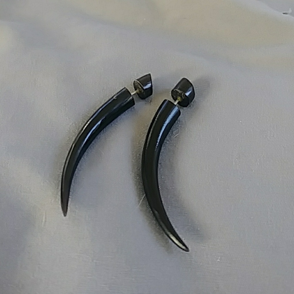 Fake ear gauges